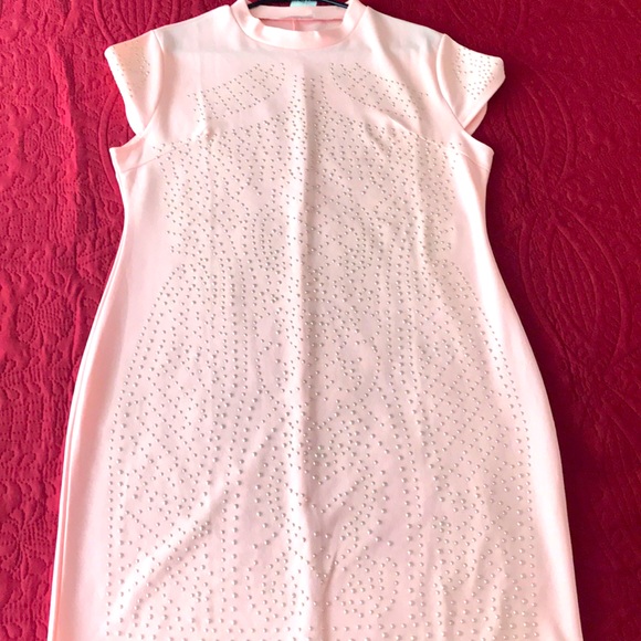 its fashion white dresses